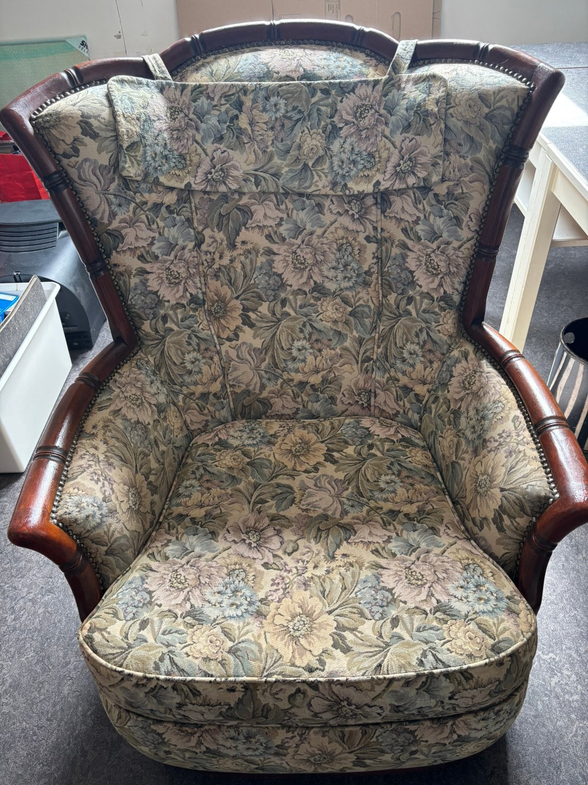 Professioneel gestoffeerde fauteuil met bloemenprint, Ophalen