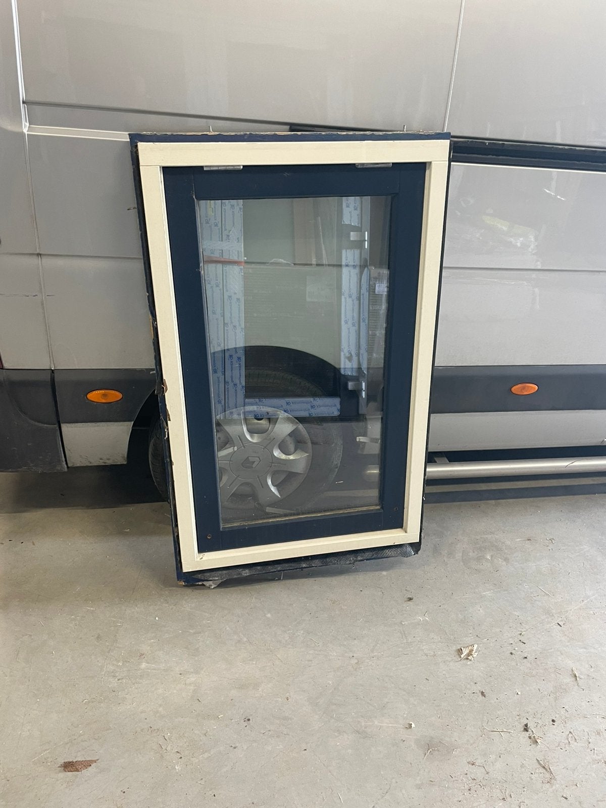 Hardhouten kozijn 785*1230, Ophalen, 1 tot 2 meter, Minder dan 3 meter, Zo goed als nieuw
