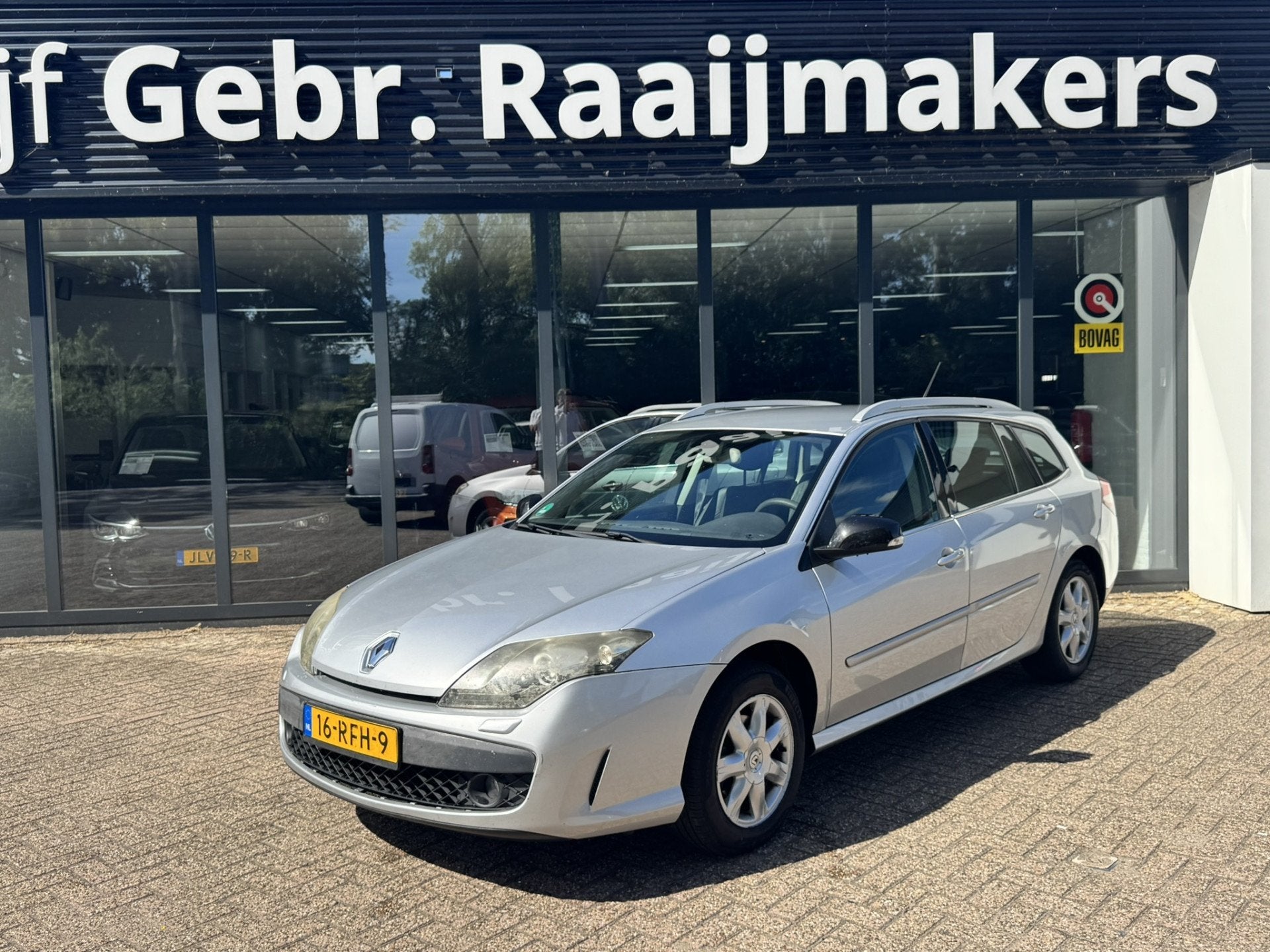Renault Laguna Estate 1.5 dCi Dynamique*Navi*ECC*EXPORTPRIJS, Auto's, Voorwielaandrijving, Gebruikt, 1295 kg, 4 cilinders