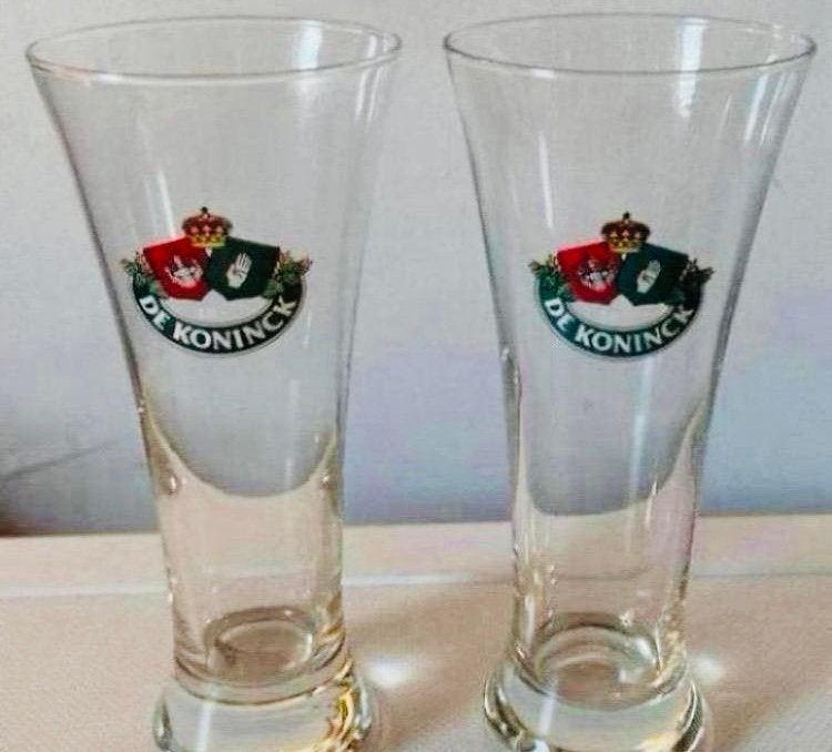 2 De Koninck 1833 bierglazen met verzwaarde bodem. H. 18 cm., Ophalen of Verzenden, Zo goed als nieuw, Glas of Glazen, De Koninck