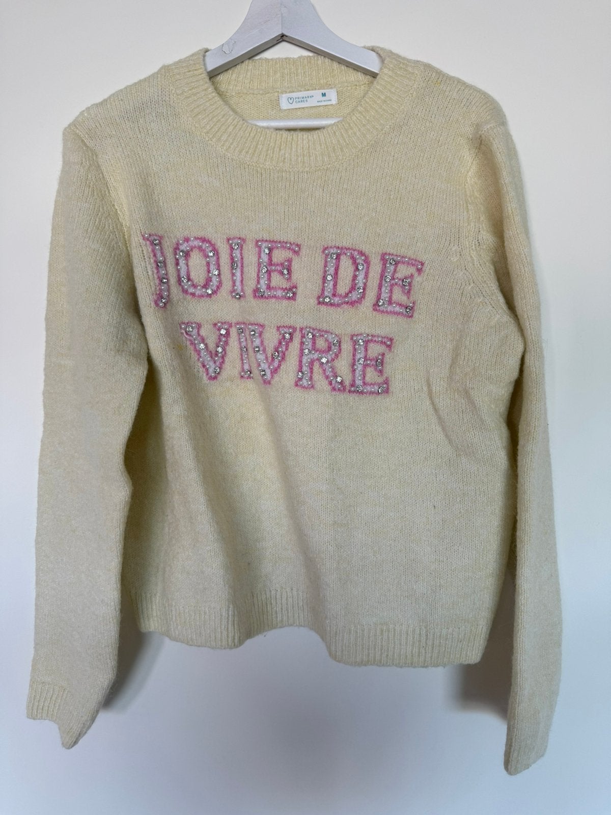 Primark dames trui crème met “Joie de Vivre” & steentjes M, Kleding | Dames, Ophalen of Verzenden, Gedragen, Wit