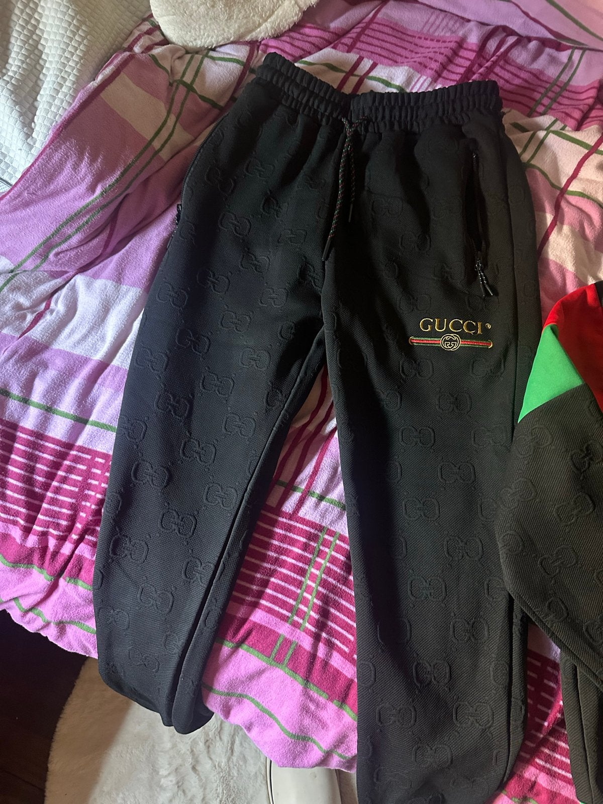 Gucci trainingspak zwart met rood/groene accenten, Ophalen of Verzenden, Zo goed als nieuw, Maat 48/50 (M), Zwart