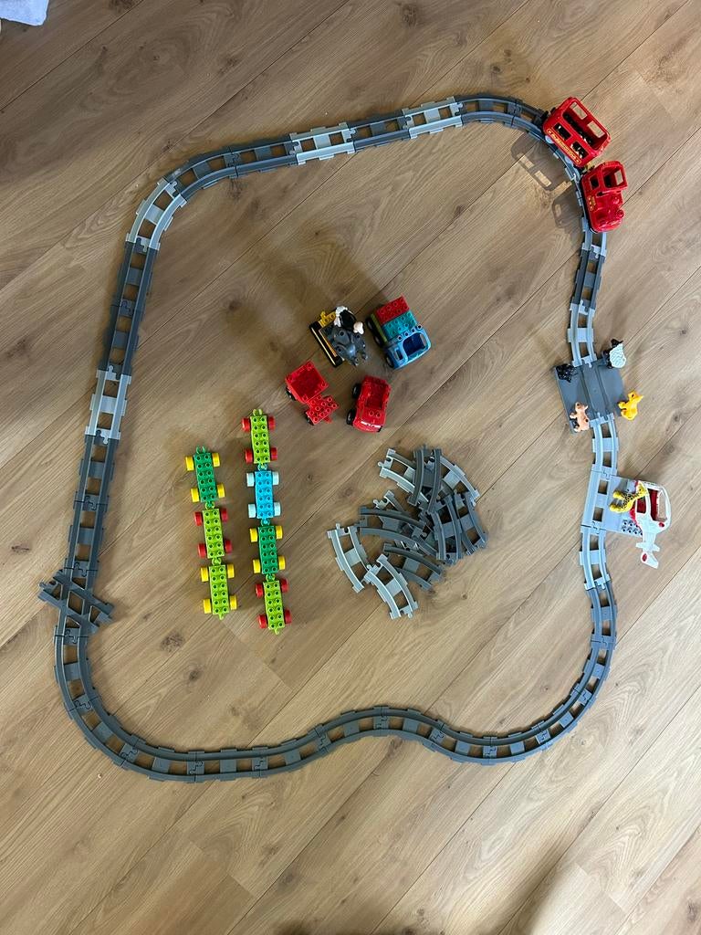 Grote Duplo treinbaan set met veel extra's, Gebruikt, Inclusief extra onderdelen, Ophalen of Verzenden, Duplo