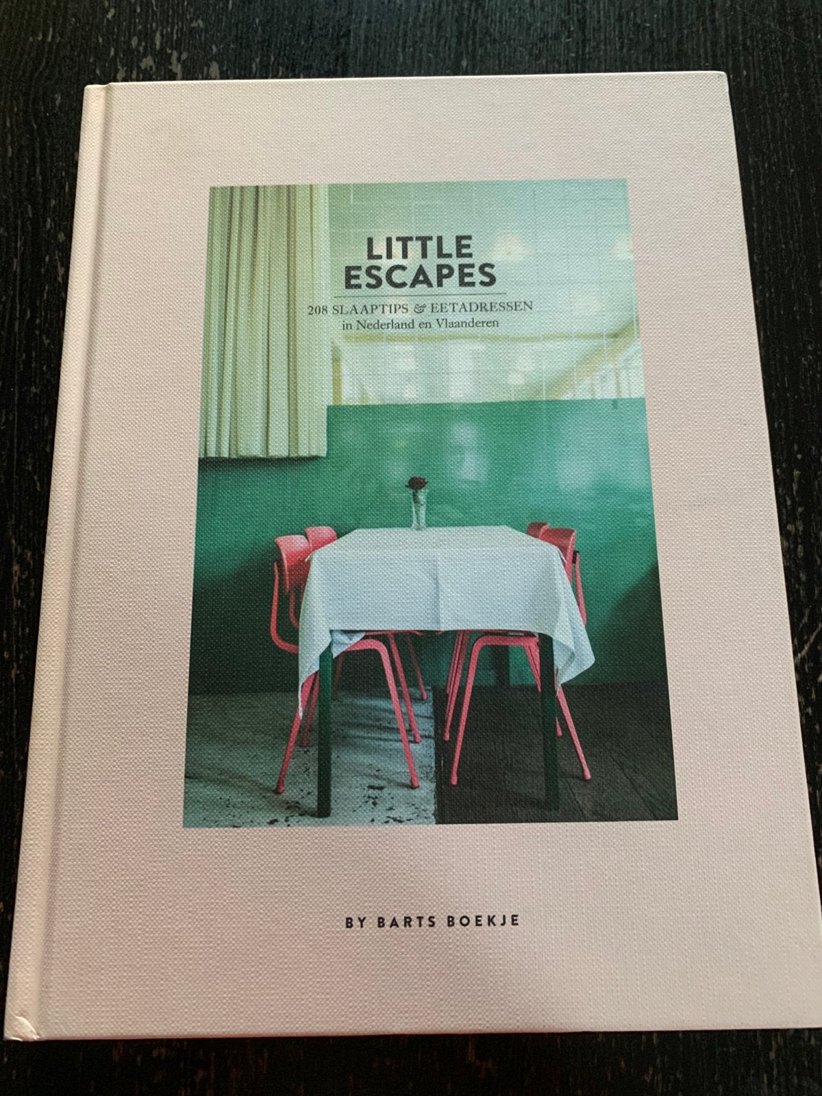 Maartje Diepstraten - Little escapes, Ophalen of Verzenden, Gelezen, Maartje Diepstraten