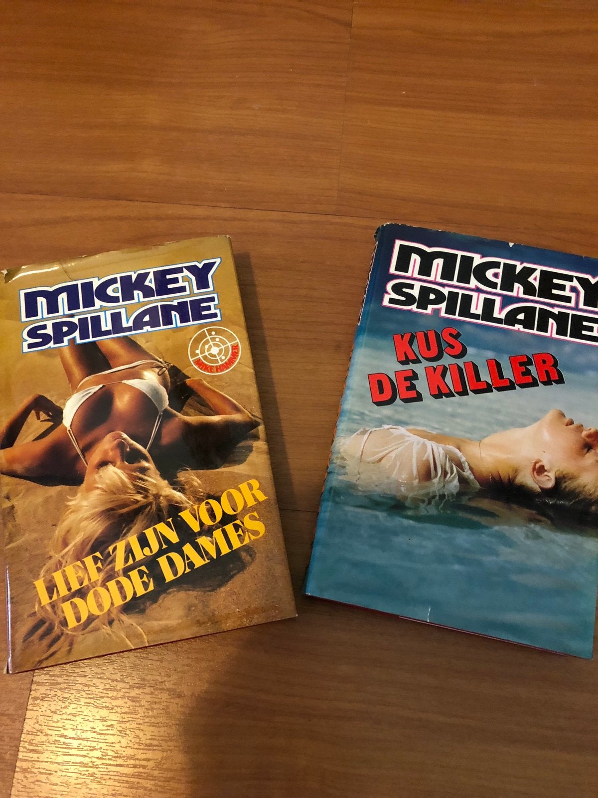 Mickey Spillane 2x (jaren 70), Boeken, Ophalen of Verzenden, Zo goed als nieuw