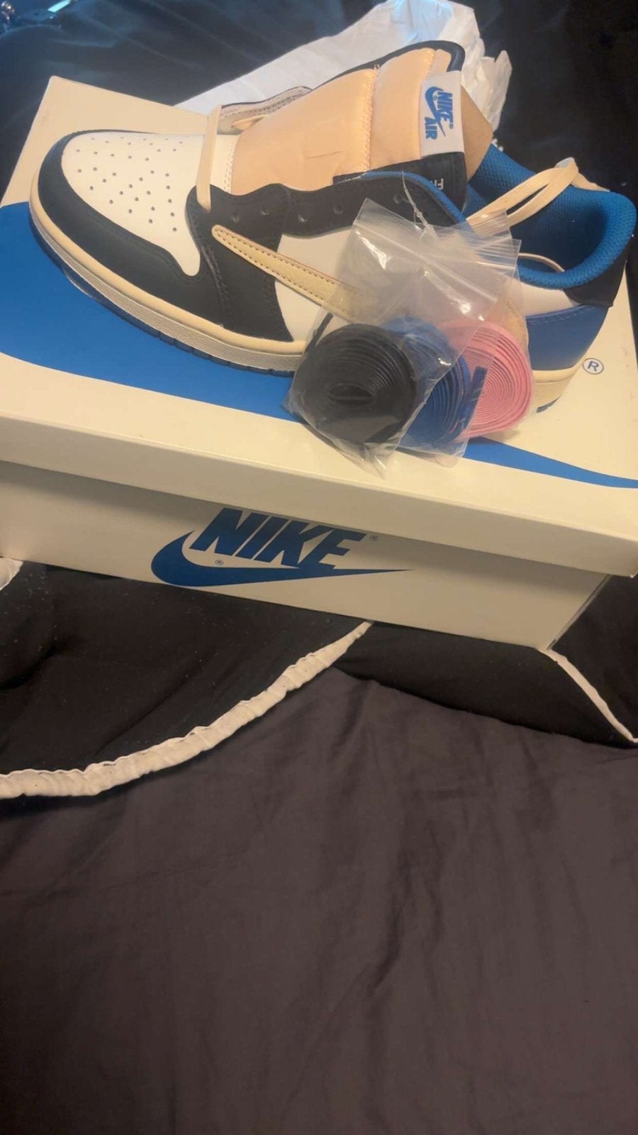 Air Jordan 1 Low Travis Scott, Kleding | Heren, Schoenen, Ophalen, Zo goed als nieuw