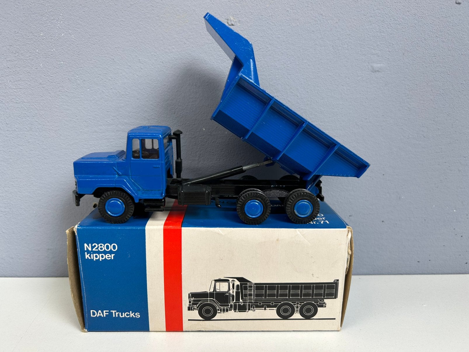 Lion toys car #71 Daf N2800 kiepwagen MIB, Ophalen of Verzenden, Zo goed als nieuw, Bus of Vrachtwagen, Lion Toys