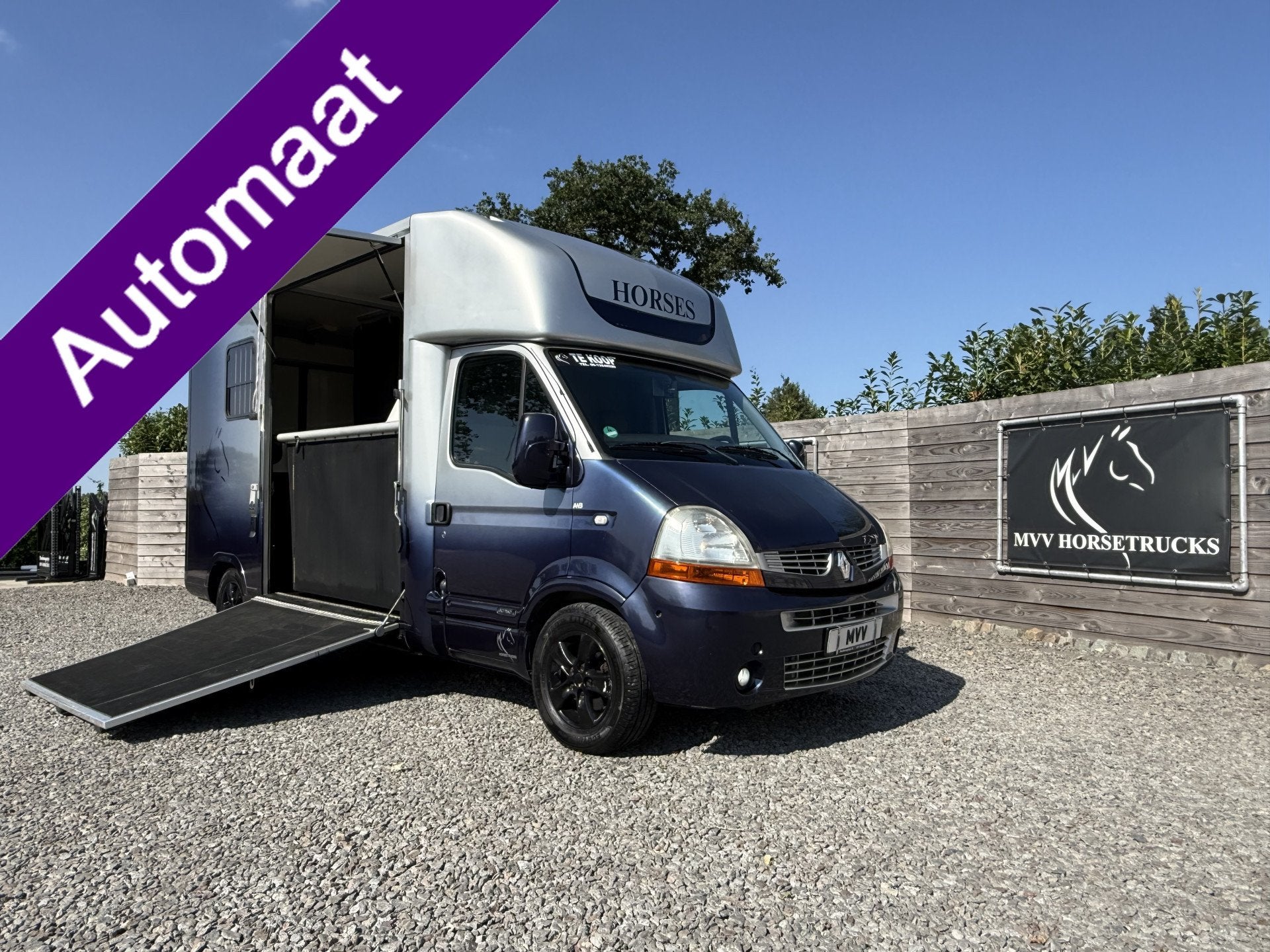 Renault Master | HORSETRUCK | ROELOFSEN | CLASSIC 3XL |2007, Dieren en Toebehoren, Weduwestraat 12
4884MV  WERNHOUT, NL, Paardenwagentje NL | MVV HORSETRUCKS