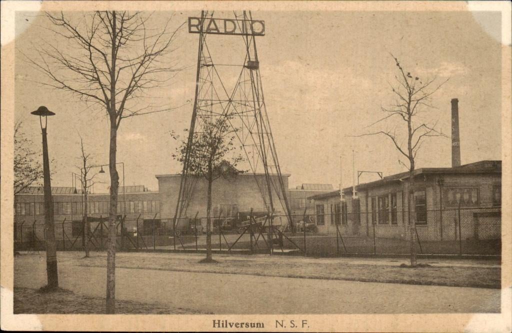 Hilversum - N.S.F. zendmast - Radio, Ophalen of Verzenden, 1920 tot 1940, Ongelopen, Noord-Holland