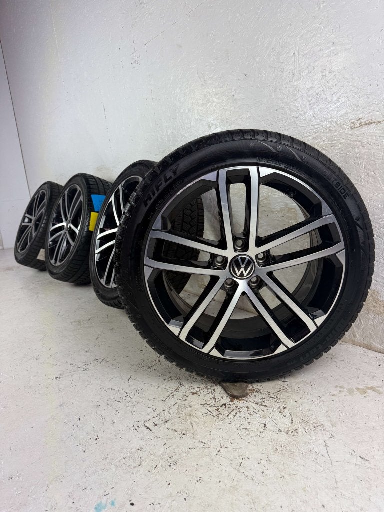 Originele Volkswagen Golf nogaro velgen 18" 5x112 winter 7mm, Niet ingevuld, 18 inch, Gebruikt, Banden en Velgen