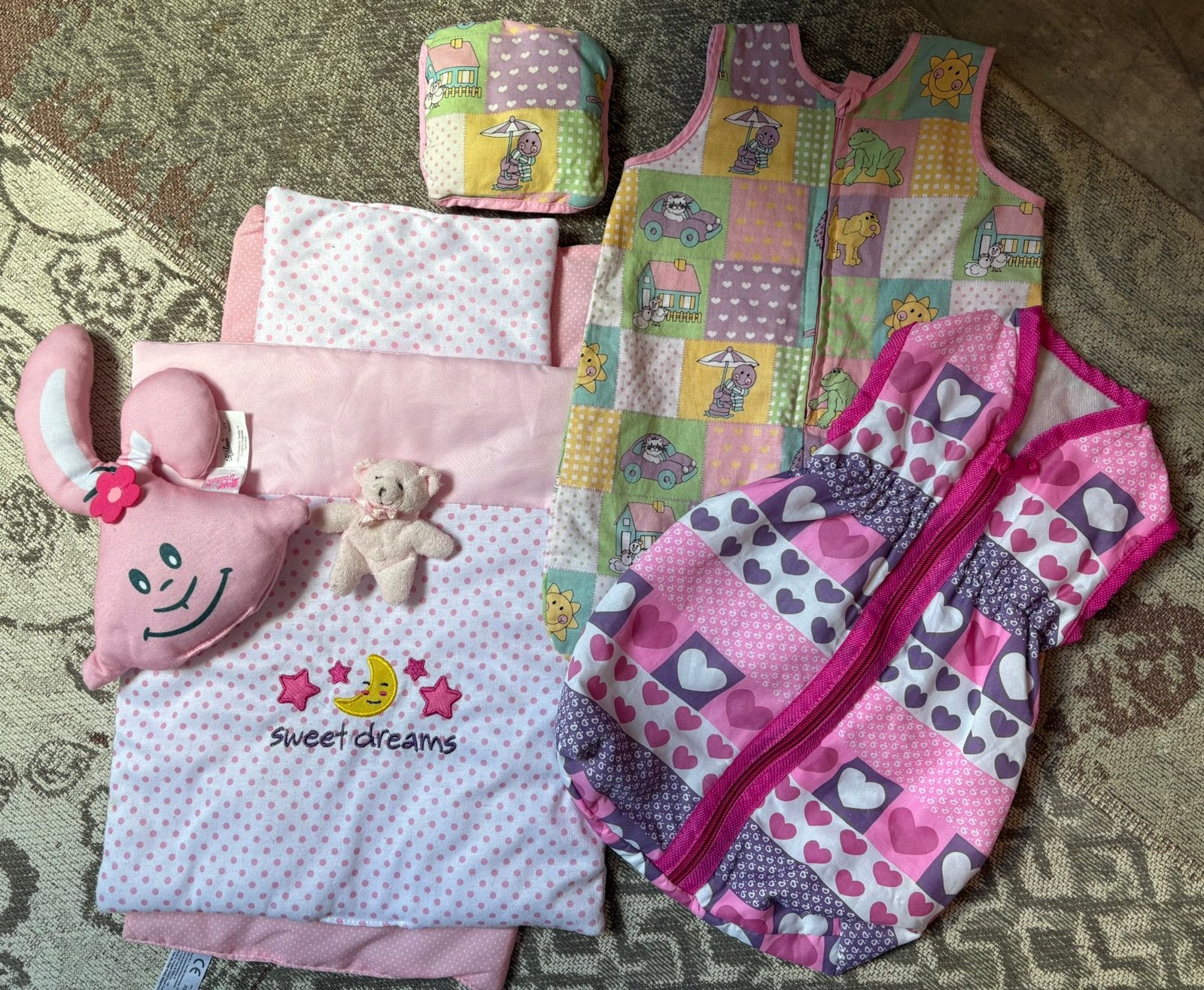Poppenkleertjes slaapkleding, Ophalen of Verzenden, Gebruikt, Babypop