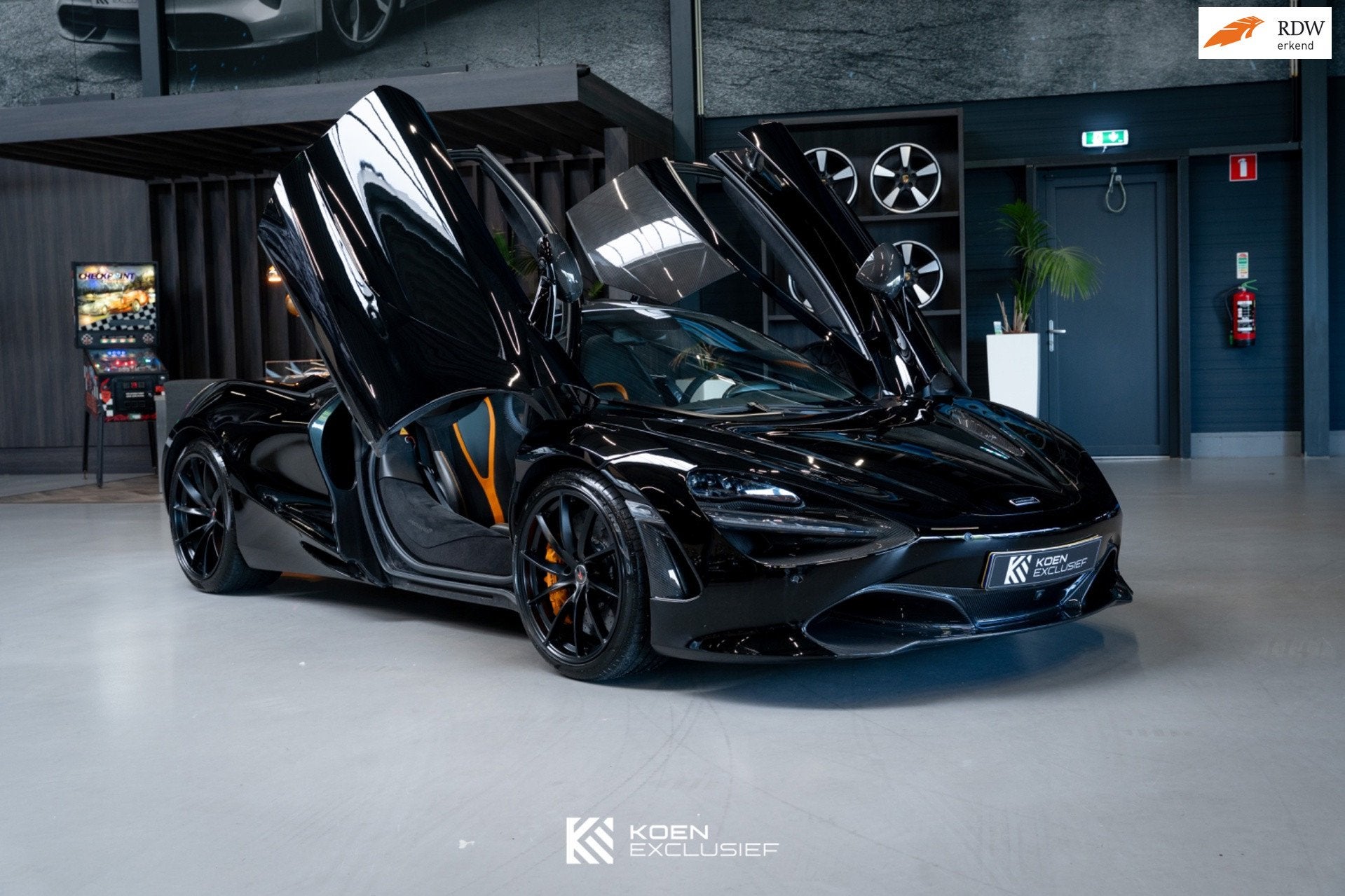 McLaren 720S 4.0 V8 (2017 NL) lift, paint elite cosmos, full, Auto's, Automaat, 720S, Achterwielaandrijving, Gebruikt
