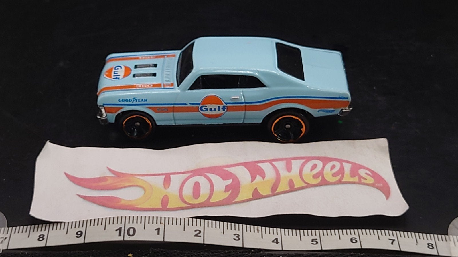 Hot Wheels '68 Chevy Nova Gulf - Zeldzaam Model, Ophalen of Verzenden, Auto, Overige merken