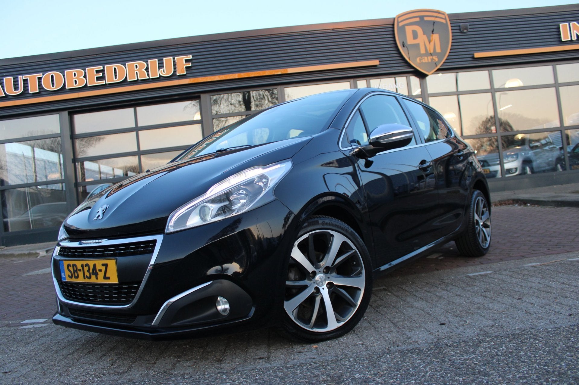 Peugeot 208 1.2 PureTech Allure | Sky-Lounge | Cruise | Carp, Voorwielaandrijving, Euro 6, Origineel Nederlands, Bedrijf
