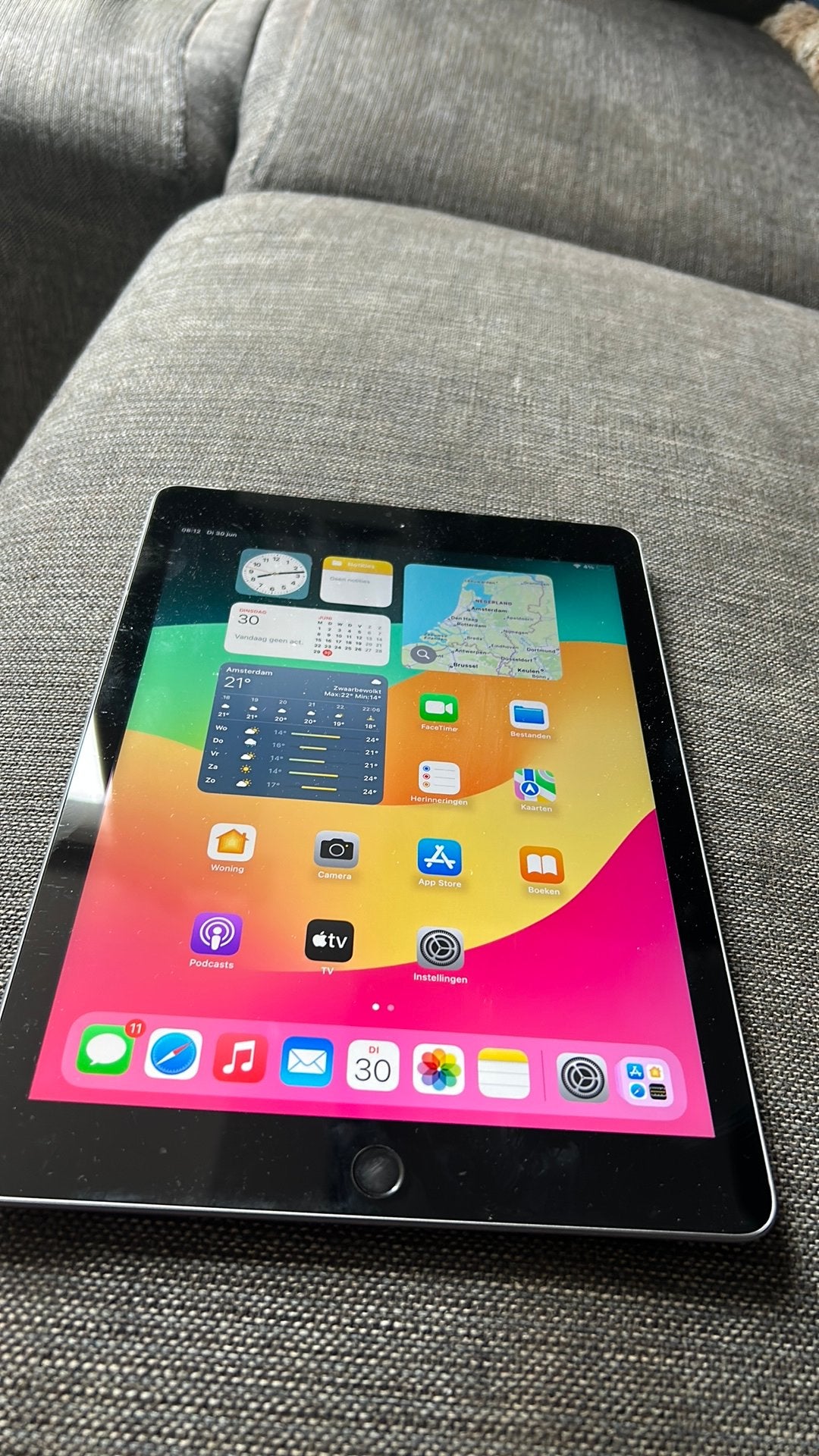 Apple ipad 2018 (6e generatie) 32GB silver, Computers en Software, Apple iPads, 10 inch, 32 GB, Apple iPad, Ophalen of Verzenden