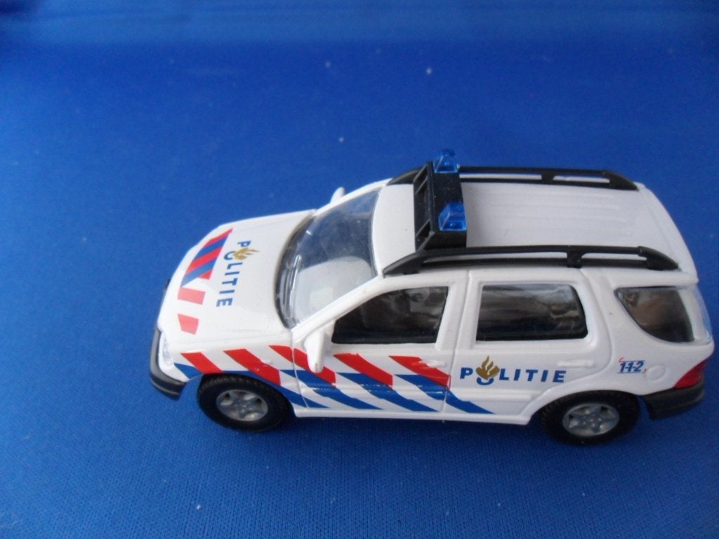 Politieauto - Mercedes Benz M klasse  1:43 Cararama, Hobby en Vrije tijd, Modelauto's | 1:43, Ophalen of Verzenden, Zo goed als nieuw