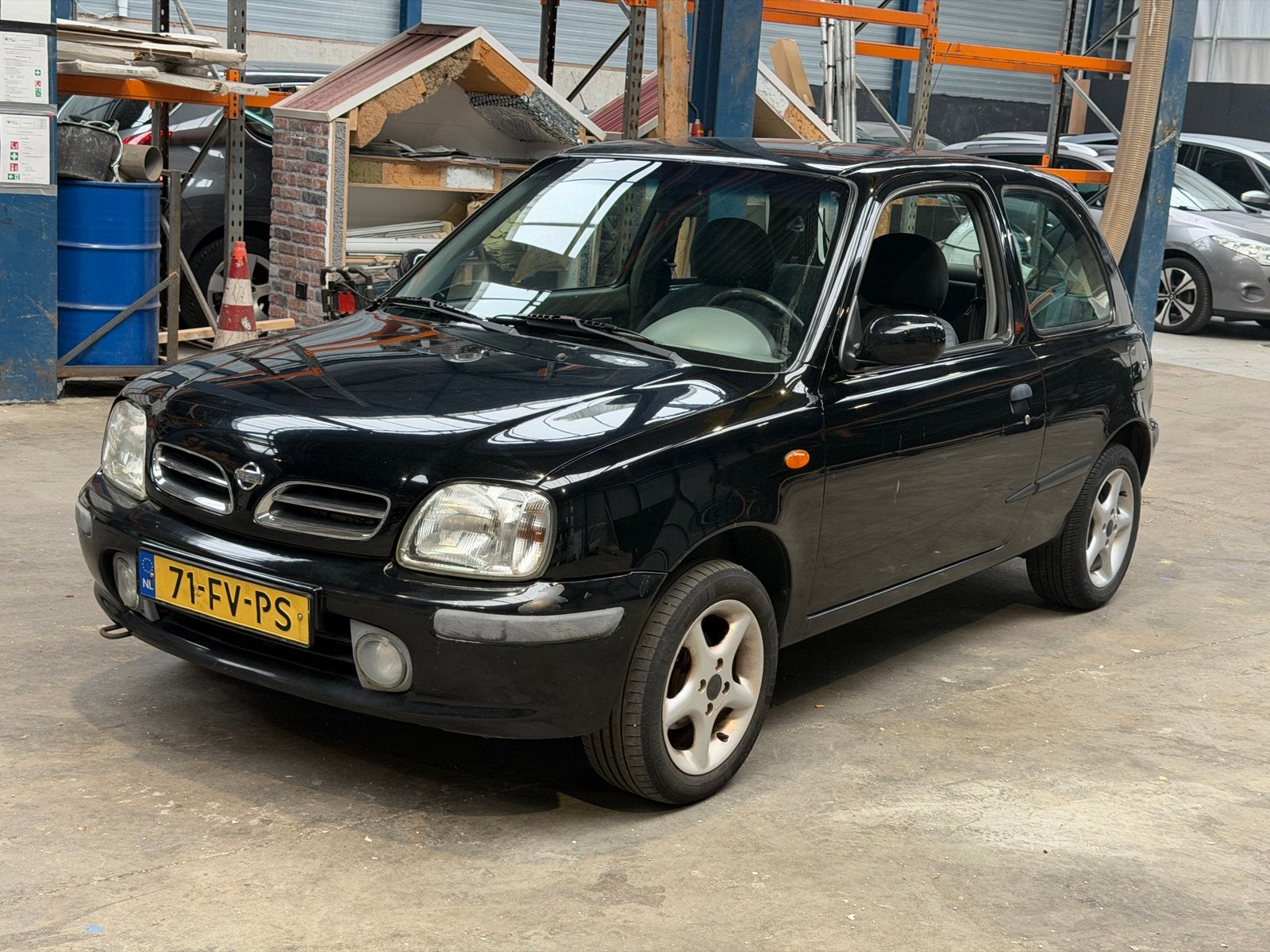 Nissan Micra 1.3 3D 2000 Zwart, Voorwielaandrijving, 15 km/l, 74 pk, 750 kg