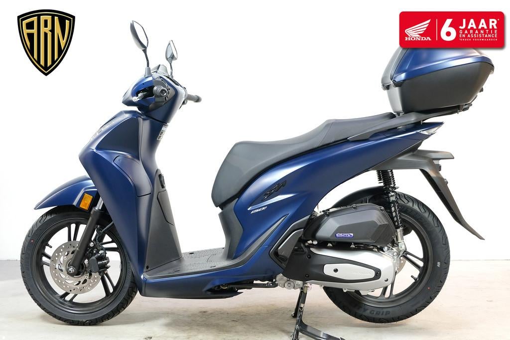 Honda SH 150 I Top Box (bj 2026), Motoren, Bedrijf, LED Verlichting, Scooter