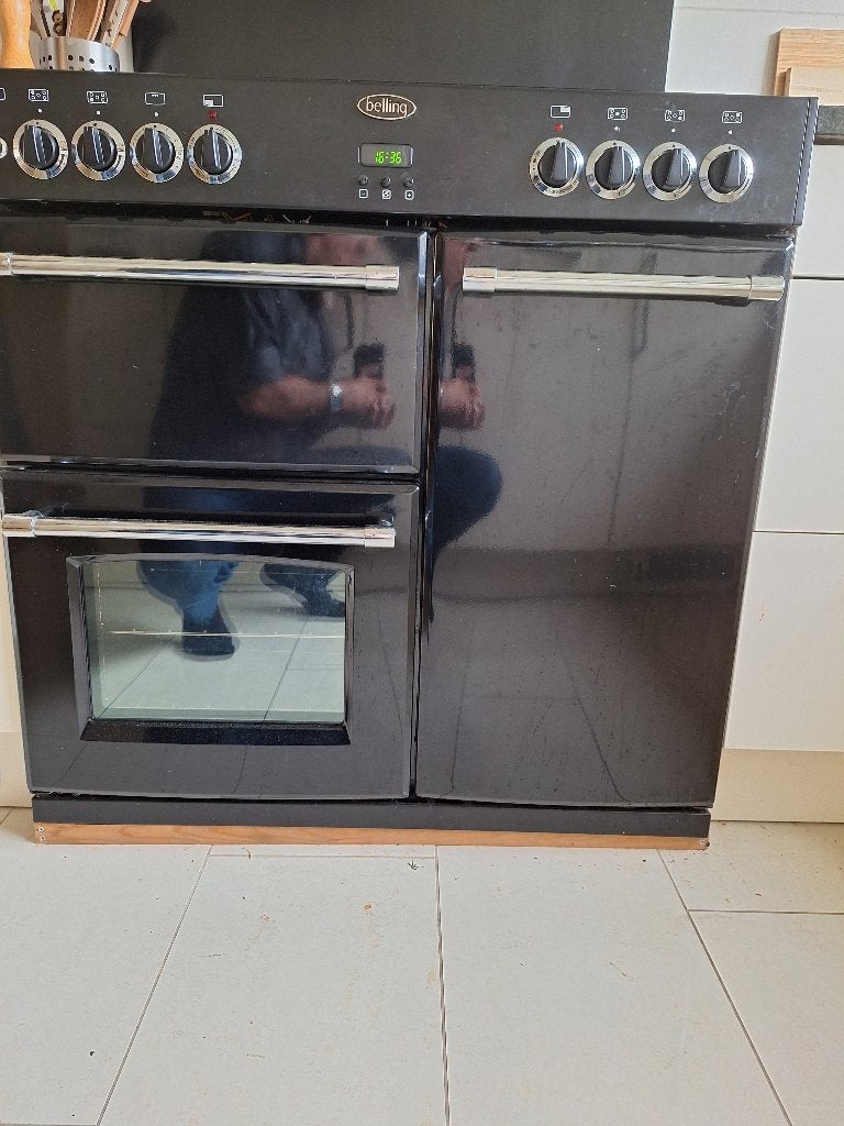 Belling Classic Fornuis 900 DFT met Gas Kookplaat en 3 Ovens, Witgoed en Apparatuur, Ophalen, Gebruikt, 60 cm of meer, Inbouw