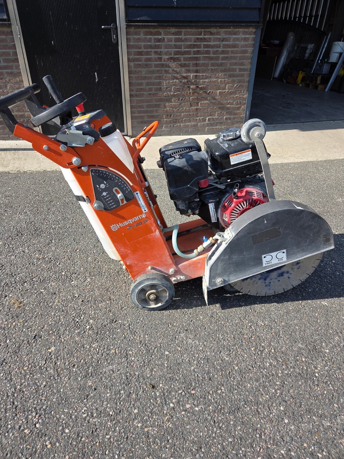 Foto 5 van husqvarna FS 400 LV betonzaag