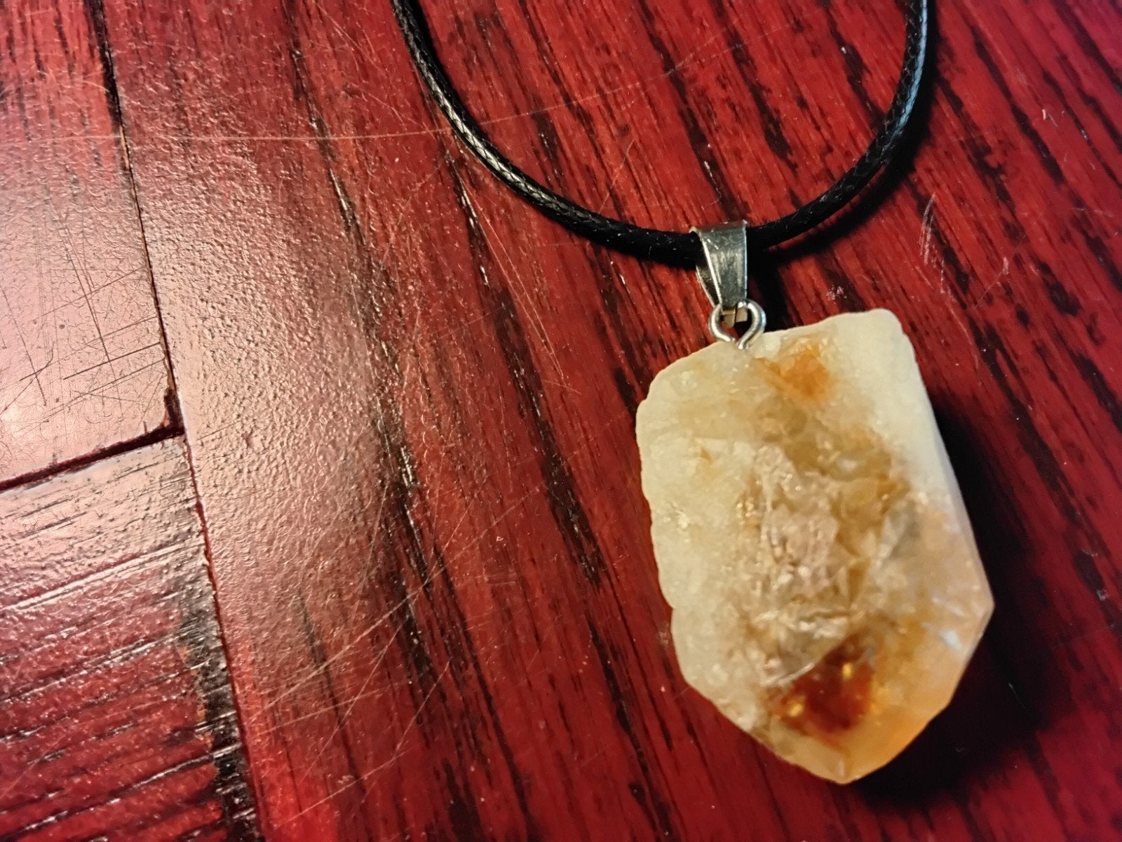 Mooie ketting met ruwe edelsteen, Ophalen of Verzenden, Nieuw, Steen of Mineraal