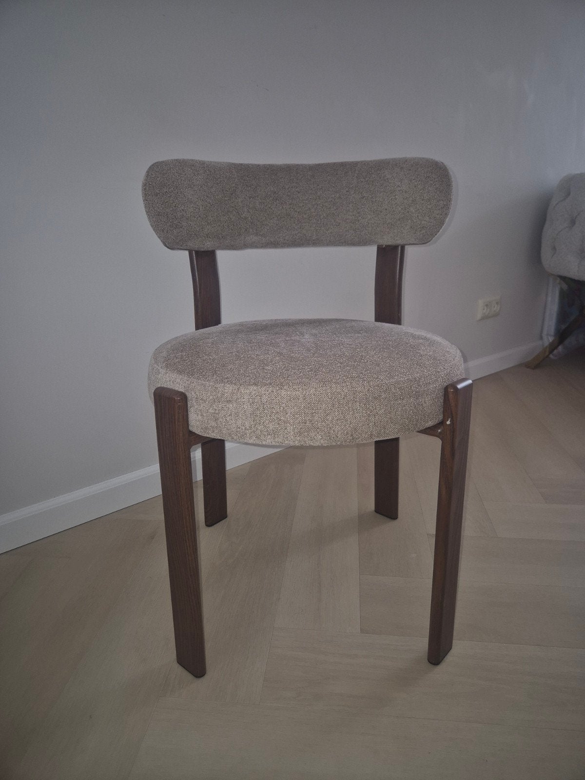 SKLUM Eetkamerstoelen nieuw!, Huis en Inrichting, Stoelen, Ophalen