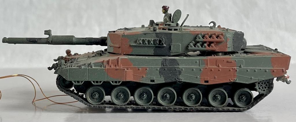 Roco Minitanks: Leopard 2, Ophalen of Verzenden, Gebruikt, Overige typen, Roco