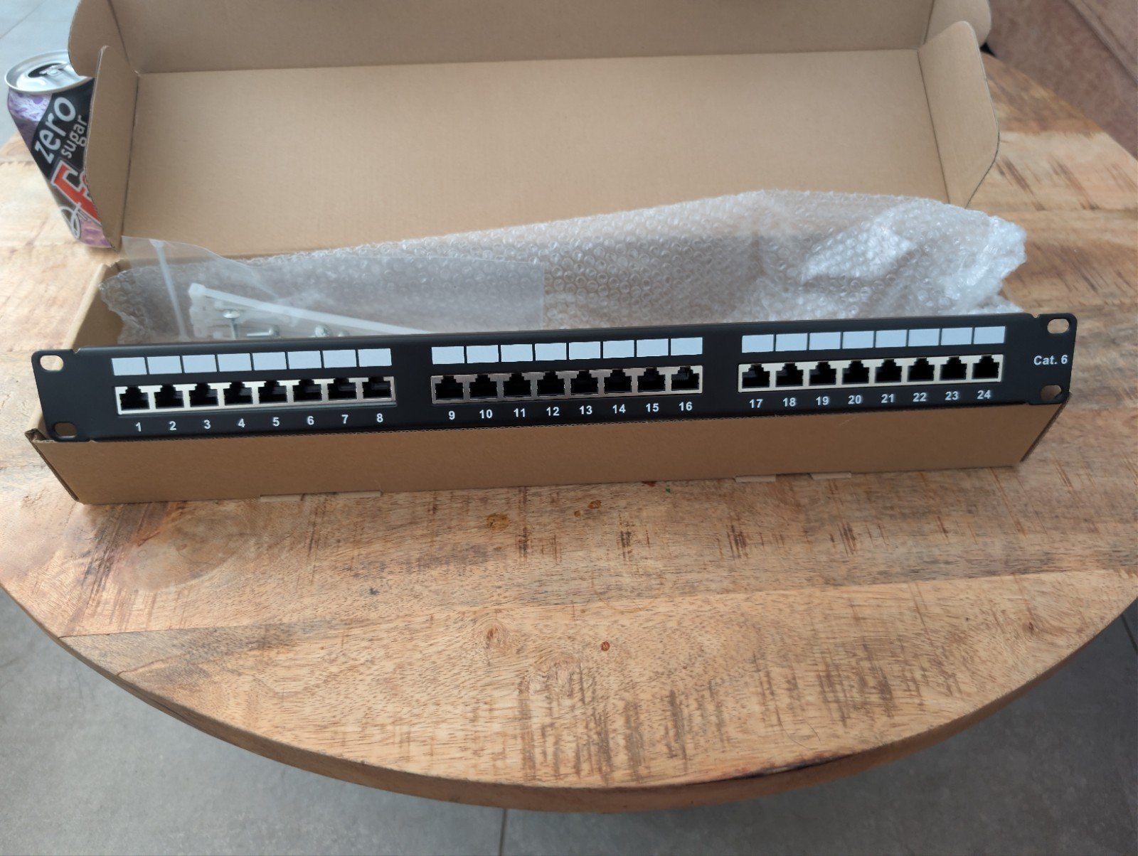 Cat6 Patchpaneel, Computers en Software, Netwerk switches, Ophalen of Verzenden, Nieuw