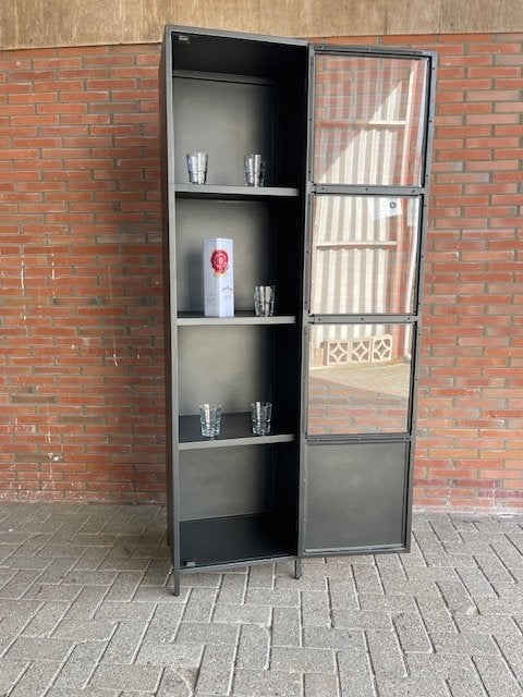 VITRINEKAST smal Industriële metaal  50cm breed actie prijs, Huis en Inrichting, 1 of 2 laden, Industriële metaal design vitrine kast 50 cm 1deurs  actie