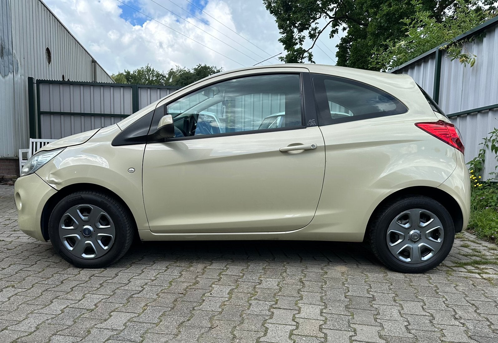 Ford Ka 1.2 51KW 2009 €649,-meeneemprijs, Auto's, Voorwielaandrijving, Stof, 4 cilinders, 4 stoelen