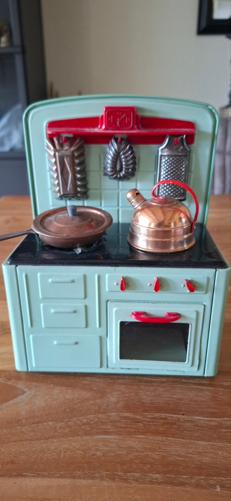 Vintage speelgoedfornuisje met accessoires, Ophalen of Verzenden