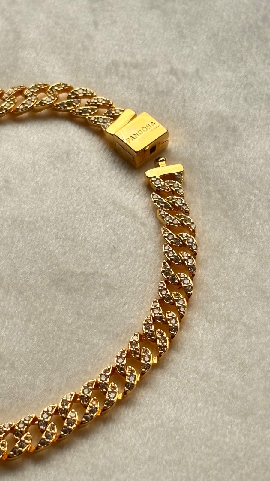 Pandora Armband Goudkleurig met Zirkonia, Met kristal, Overige materialen, Ophalen of Verzenden, Zo goed als nieuw