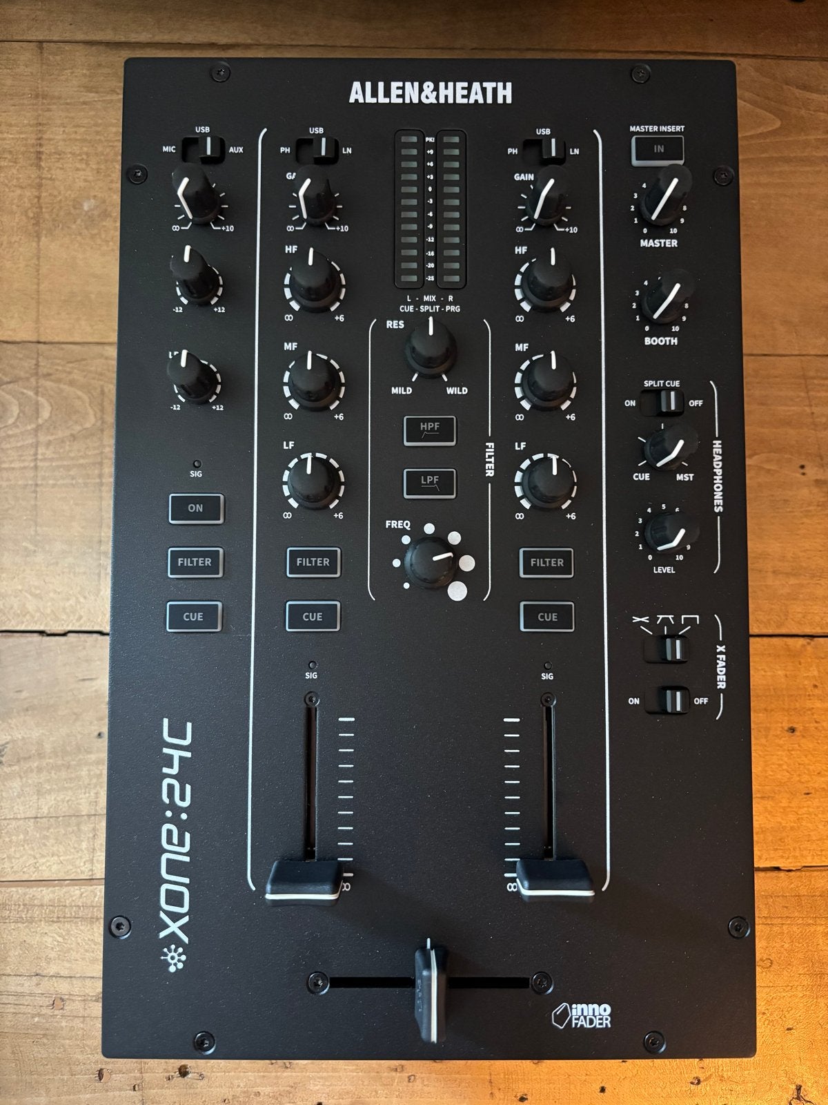 Zeer mooie Allen & Heath Xone:24C DJ mixer met geluidskaart, Muziek en Instrumenten, Ophalen of Verzenden, Zo goed als nieuw, Dj-set