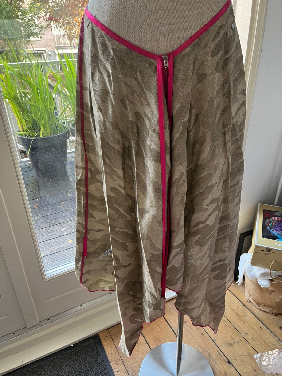 Didi rok maat 42/44 roze details leger print beige groen, Kleding | Dames, Meerkleurig, Maat 42/44 (L), Ophalen of Verzenden, Zo goed als nieuw
