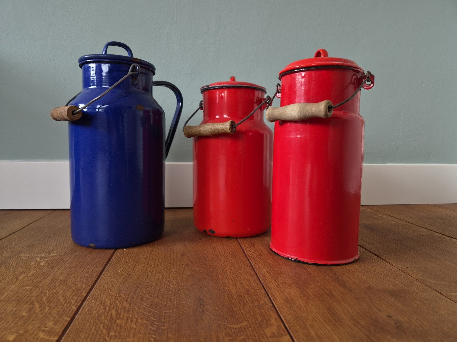 Set van 3 vintage emaille melkbussen - rood en blauw, Antiek en Kunst, Ophalen of Verzenden