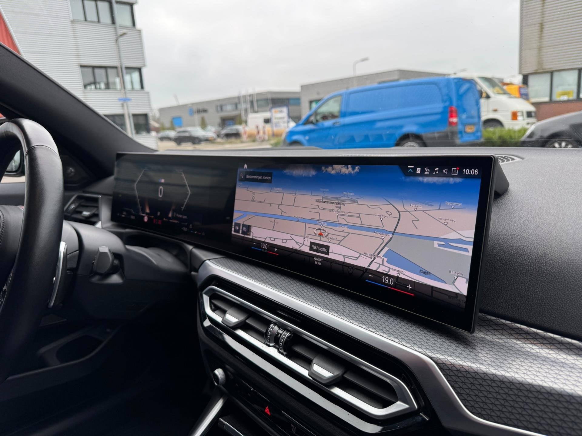 BMW M340i LCI xDrive ACC Pano Leder Camera Trekhaak H/K HUD, Automaat, Dealer onderhouden, 1770 kg, Zwart