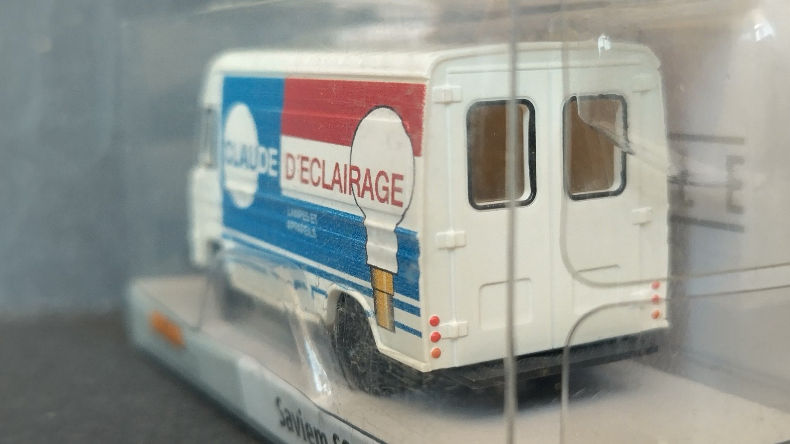 Renault Saviem SG2 Claude D' Eclairage 1:87 Brekina Pol, ., Ophalen of Verzenden, Bus of Vrachtwagen, Brekina