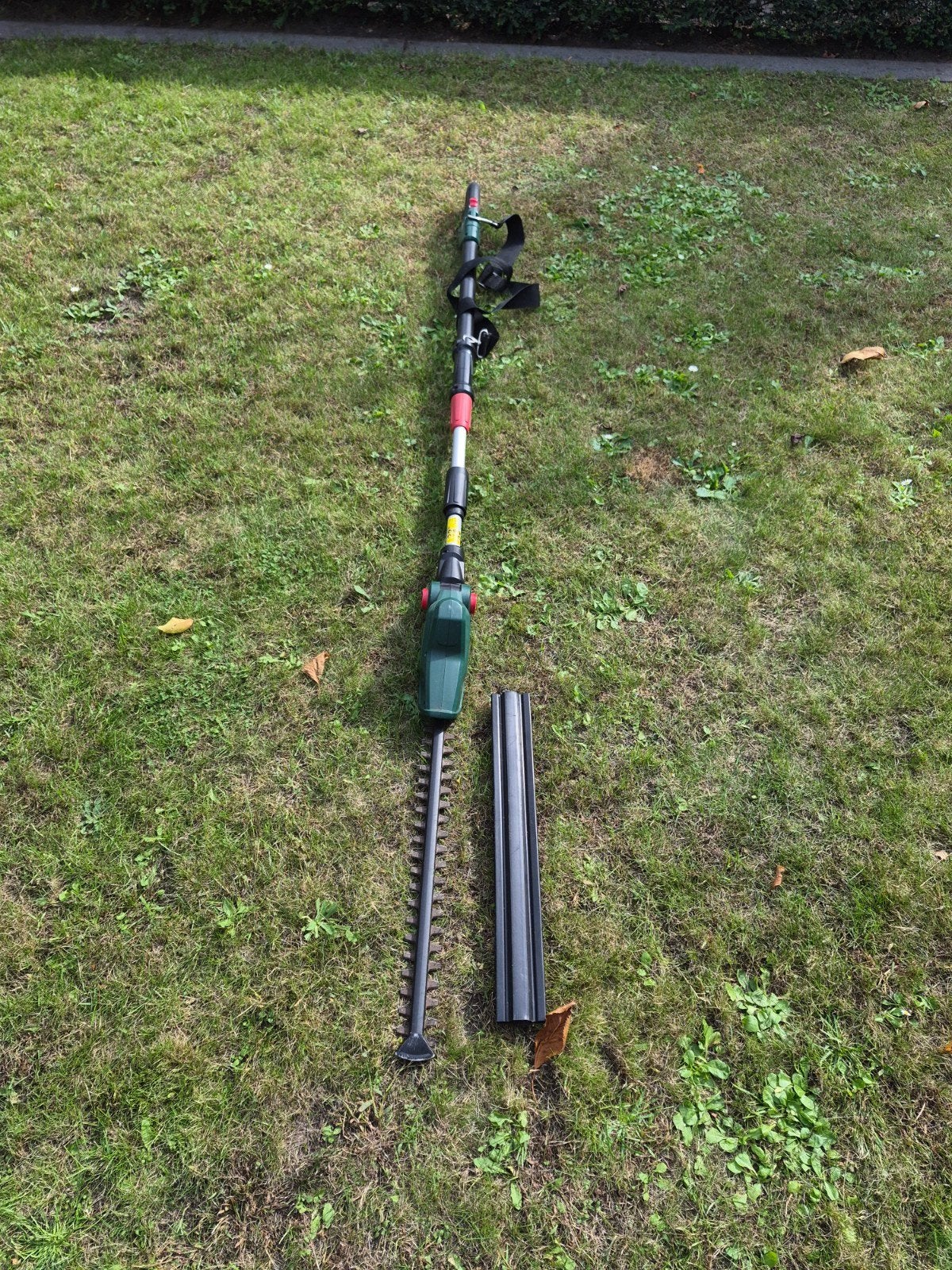 Bosch UniversalHedgePole 18 Accu Heggenschaar, Ophalen, Gebruikt, Accu, Bosch