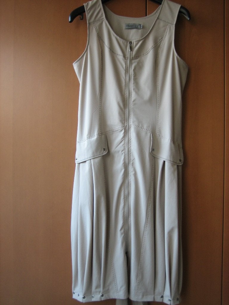 Nieuwe Designjurk of overgooier van FRANSTYLE, 42 snazzeys, Kleding | Dames, Verzenden, Beige, Maat 42/44 (L), Nieuw