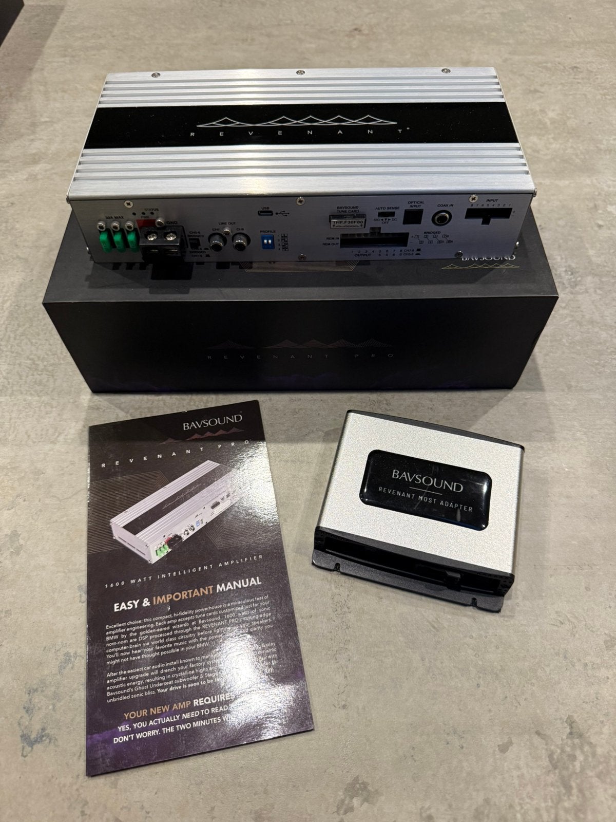 Bavsound Revenant Pro versterker met Most converter en kabel, Ophalen of Verzenden, Zo goed als nieuw