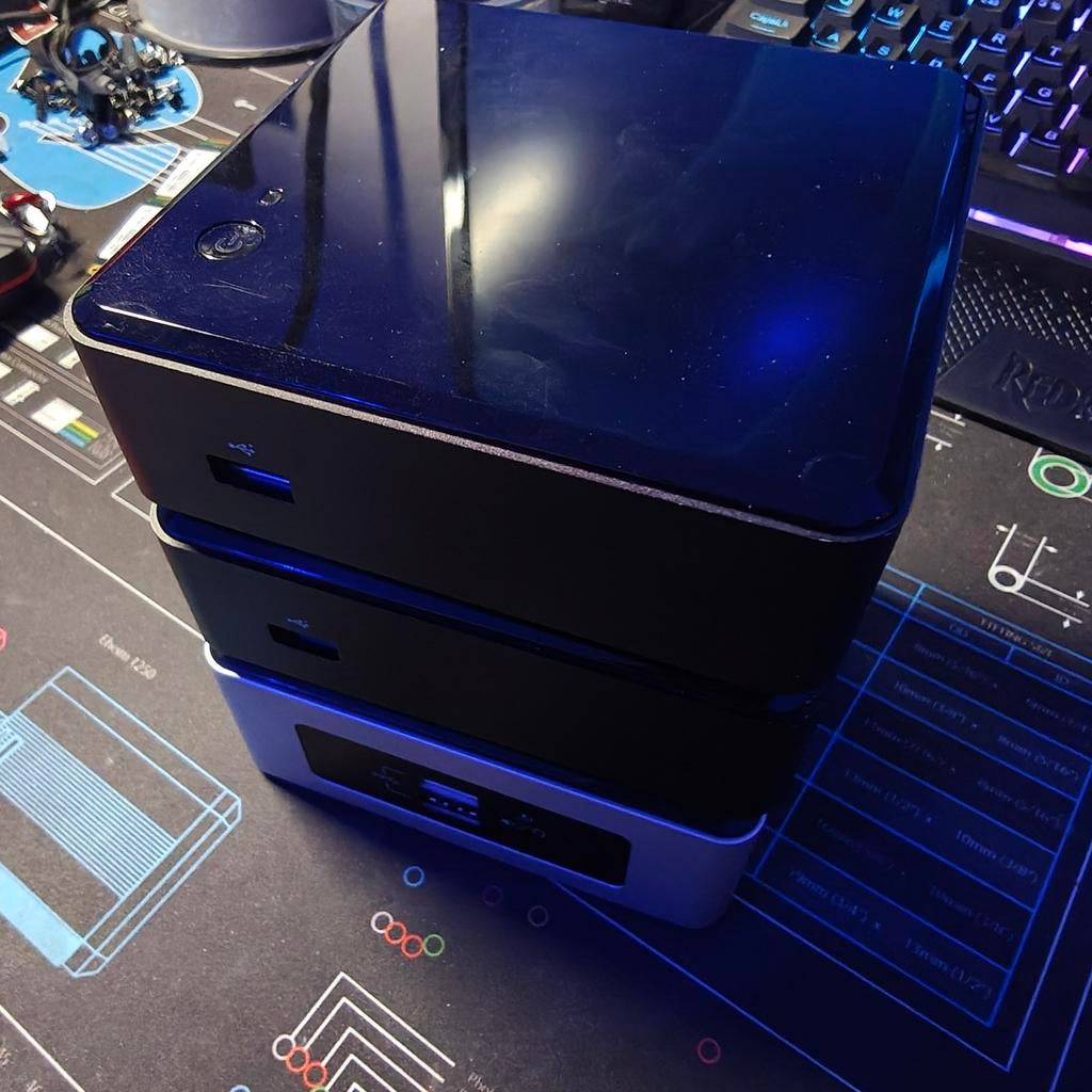 3x Intel NUC, Computers en Software, Desktop Pc's, Gebruikt, Onbekend, SSD, Minder dan 4 GB, Ophalen of Verzenden