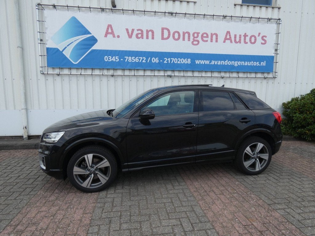 Audi Q2 1.0 TFSI #LIMITED,Clima,Cruise,Navi,Pano,Led,Ambient, Auto's, Gebruikt, Zwart, Bedrijf, Handgeschakeld