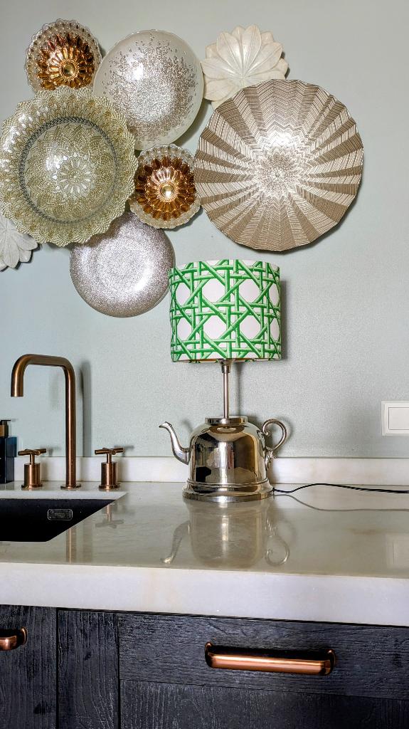 Tafellamp theepot zilverkleur, Huis en Inrichting, Lampen | Tafellampen, Gebruikt, Ophalen of Verzenden, Landelijk, Metaal