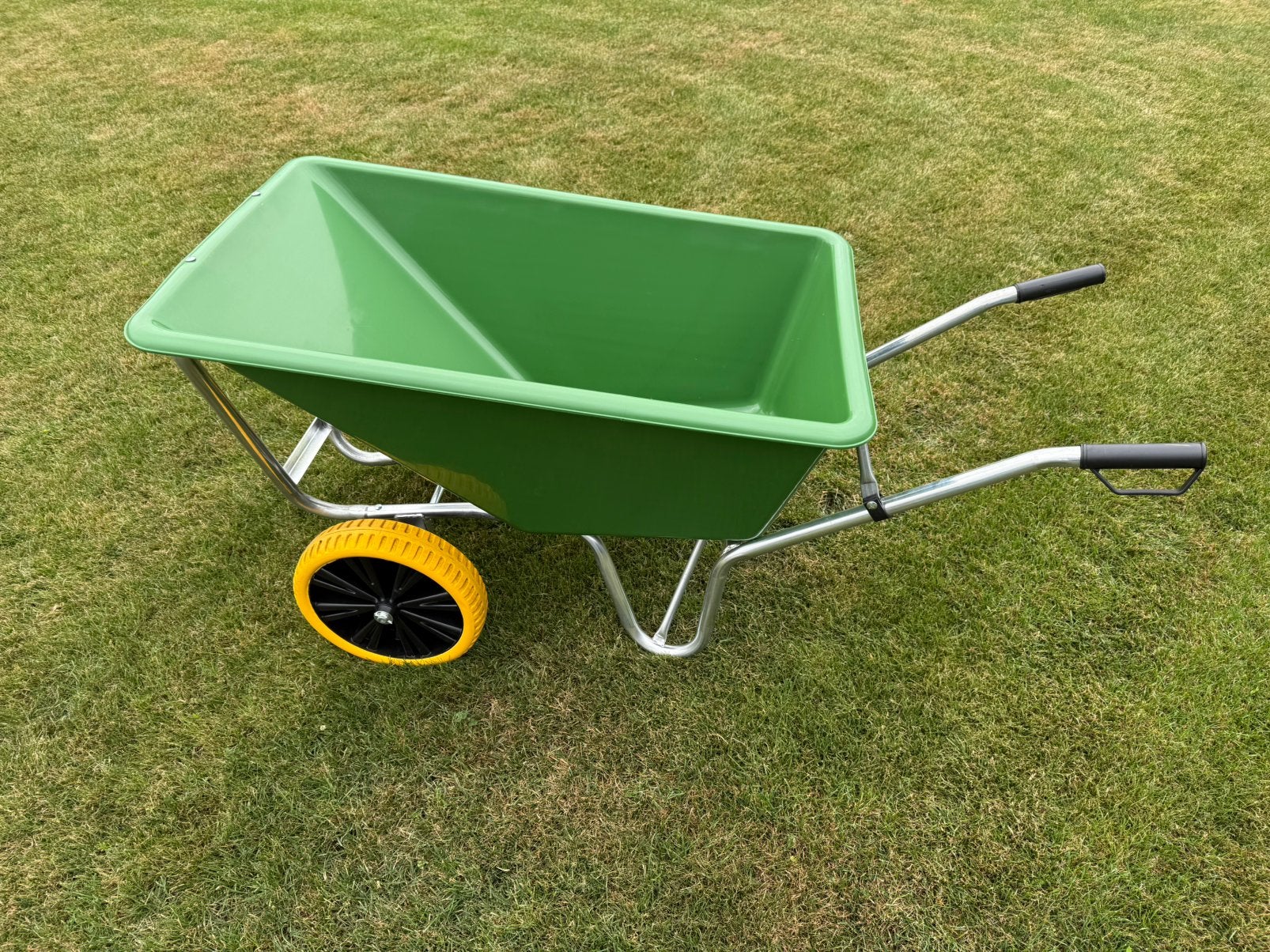 Kruiwagen tweewielig anti lek banden 160 liter, Ophalen, Zo goed als nieuw, Tweewielig