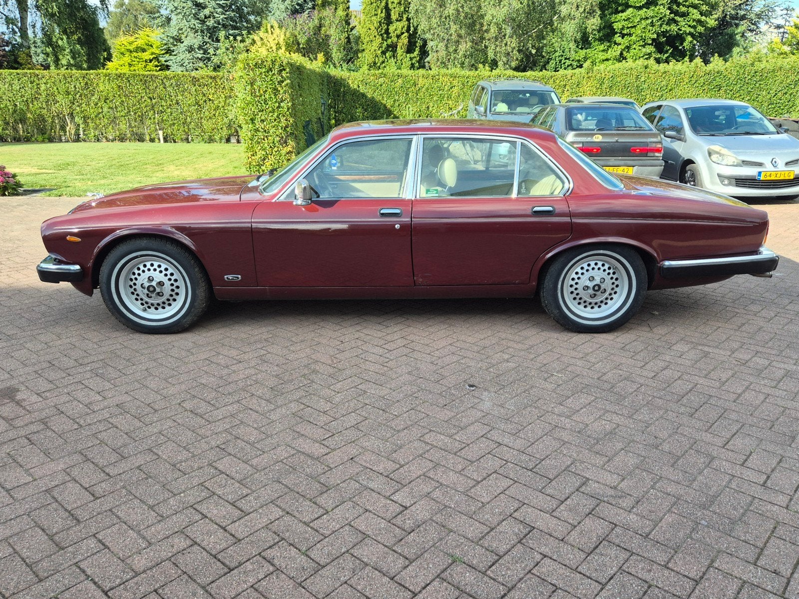 Jaguar Sovereign 5.3 HE AUT 1983 Rood. Opknapper. NL Auto!, Auto's, Jaguar, Particulier, Sovereign, Benzine, Sedan, Automaat, Origineel Nederlands