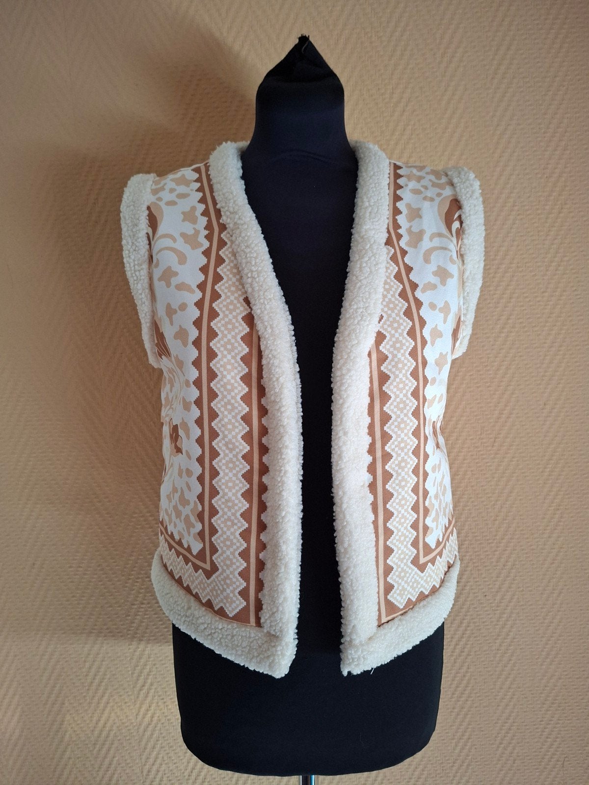Prachtige Bodywarmer Maat S, Ophalen of Verzenden, Zo goed als nieuw, Maat 36 (S), Beige