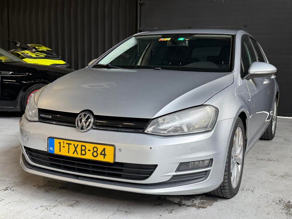 Volkswagen Golf 1.6 TDI 81KW 5D Blue Motion 2014 Navi/Clima/, Auto's, Euro 5, Zwart, 4 cilinders, Alcantara