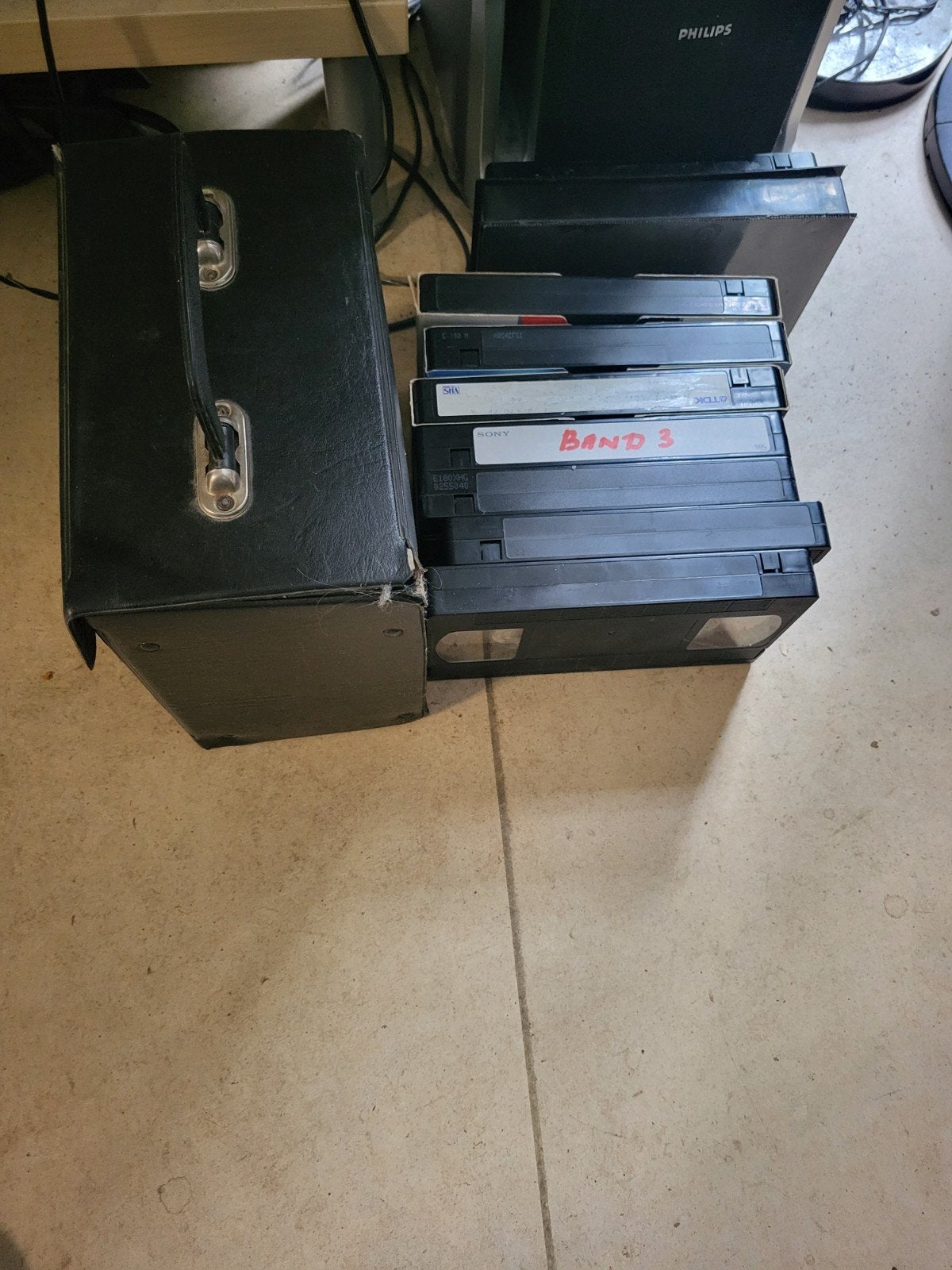 17 lege videobanden (VHS), Ophalen, Gebruikt