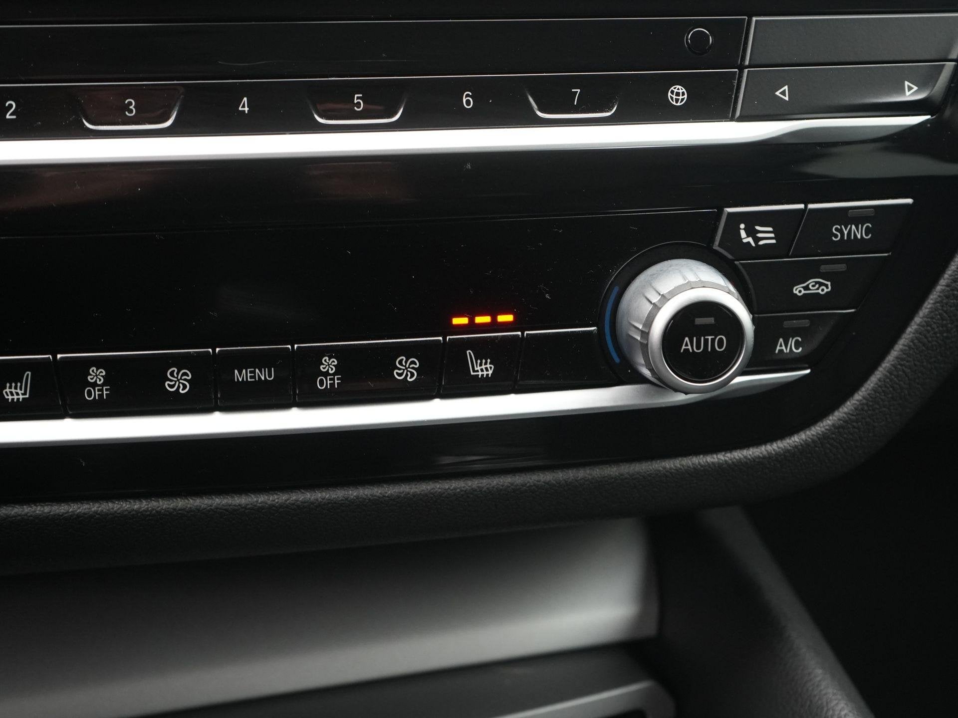 Foto 25 van BMW 5-serie Touring 520i High Executive
