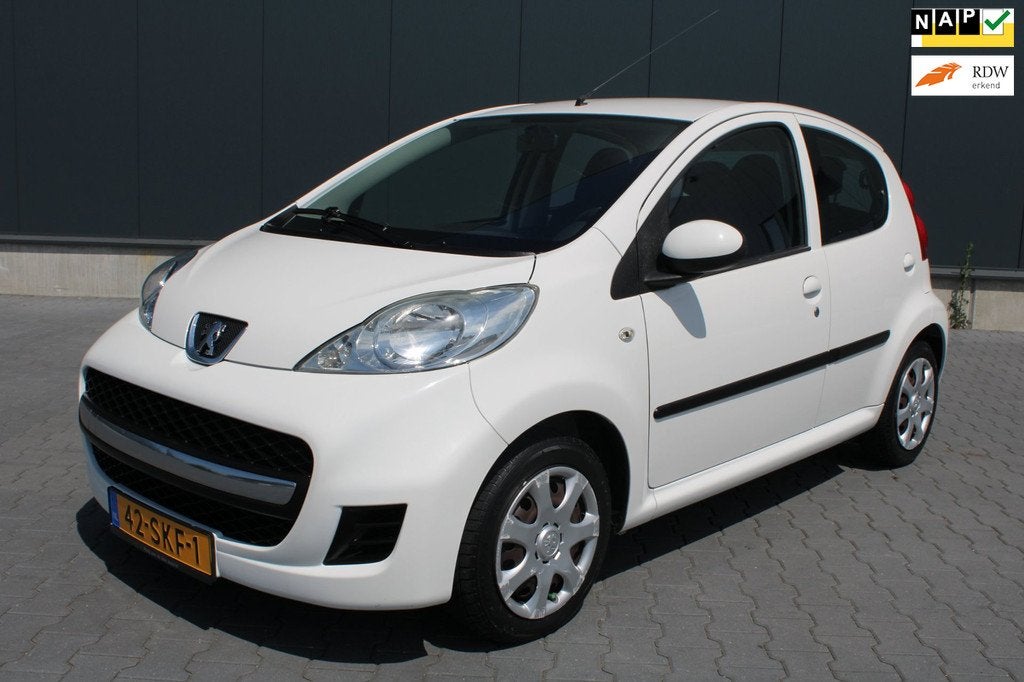 Peugeot 107 1.0-12V XS 1e eigenaresse 5 deurs airco, Auto's, Peugeot, Voorwielaandrijving, Euro 5, Stof, Gebruikt